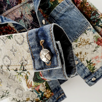 Trendy bloemen-spijkerjasje voor dames